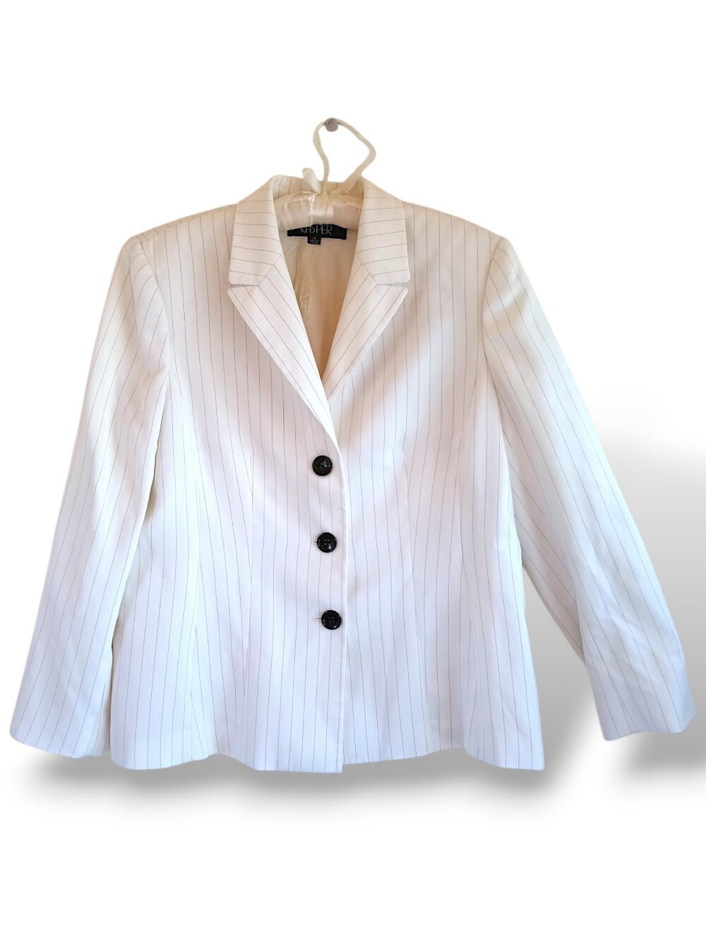 Kasper White Pinstripe Blazer with Dark Buttons Femme Summer Business Work Wear